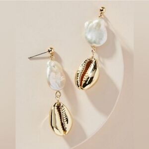 Anthropologie Gold Cowrie Shell Pearl Earrings